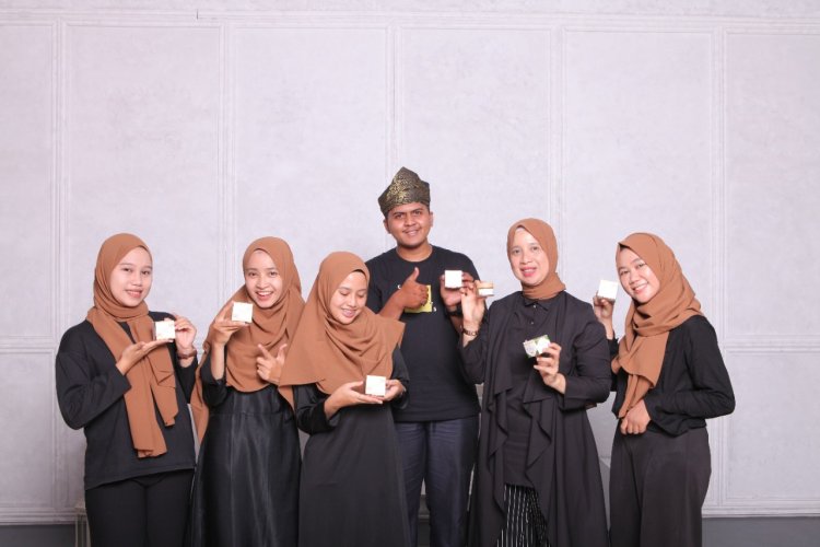 JOSS! Mahasiswa UNRI Bikin Skincare dari Buah Sentul. Bisa Bikin Cerah Wajah
