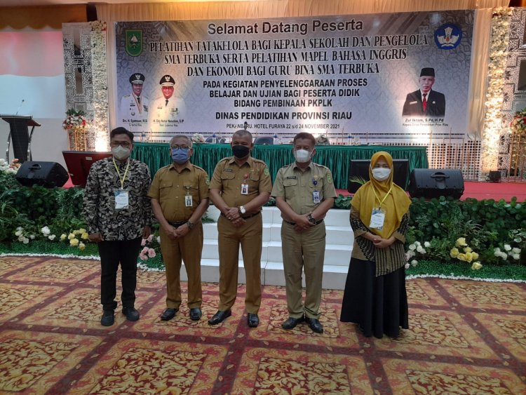 Cara Disdik Pakai SMA Terbuka untuk Atasi Masalah Putus Sekolah di Riau