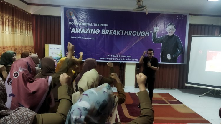 SMK Masmur Multi Mekanik Masmur Undang Motivator Internasional untuk Latih Guru