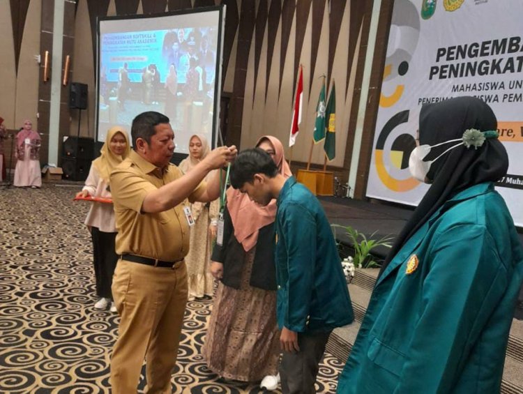 Penerima Beasiswa di UMRI Dilatih Softskill dan Hardskill