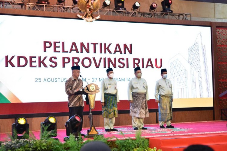 Wapres Saksikan Pelantikan KDEKS Riau, Gubri: Program Ekonomi Syariah Sudah Disusun
