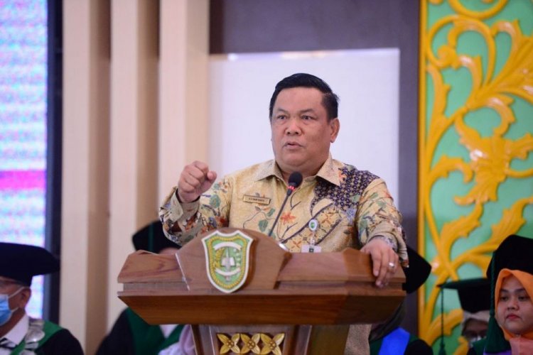 Sampaikan Orasi Ilmiah di Milad UIR, Sekdaprov Riau Sampai tentang Era Society 5.0, Apa Itu?