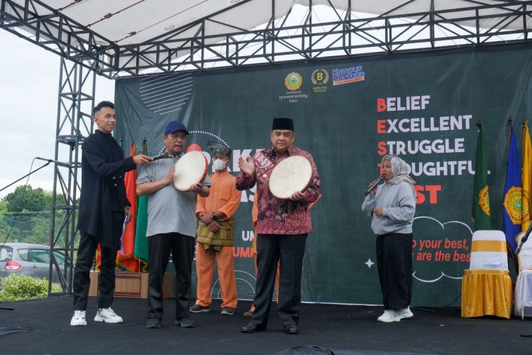UMRI Sambut 2.377 Mahasiswa Baru