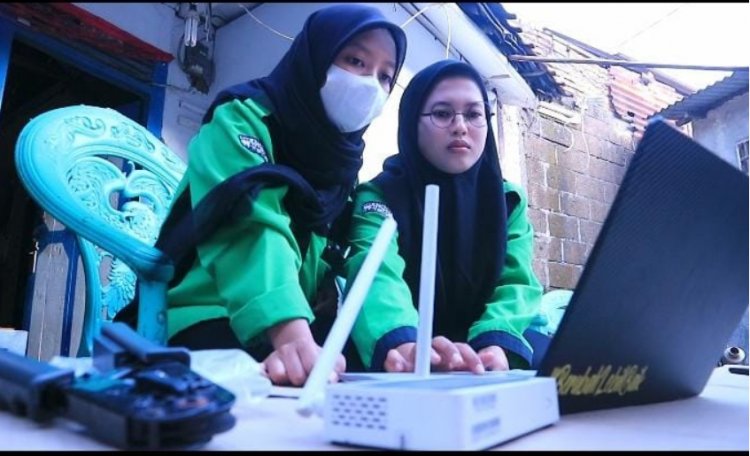Berkat Karya Siswa SMK Ini, Warga 5 Desa Dapat Nikmati Internet Murah