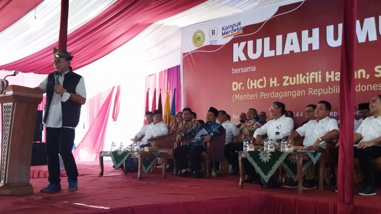 Pada Ribuan Mahasiswa UMRI, Zulhas: Siapa yang Siap Bisa Kendalikan Dunia