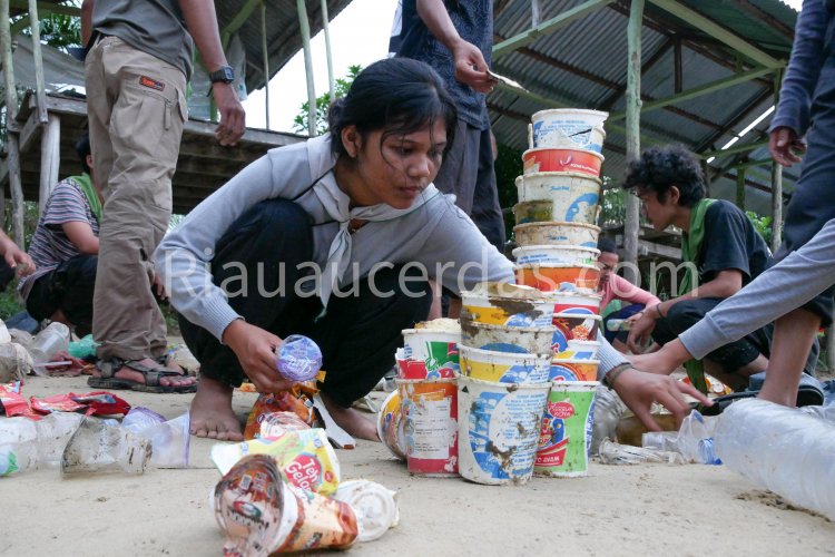 Ekspedisi Susur Sungai Temukan Banyak Sampah dan Diwanti-wanti Ada Buaya
